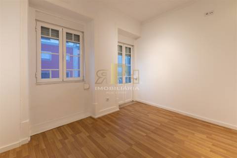 Moradia T3 Venda em Santarém (Marvila), Santa Iria da Ribeira de Santarém, Santarém (São Salvador) e Santarém (São Nicolau),Santarém