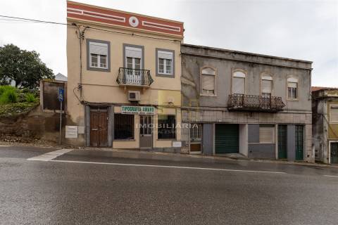 Moradia T3 Venda em Santarém (Marvila), Santa Iria da Ribeira de Santarém, Santarém (São Salvador) e Santarém (São Nicolau),Santarém