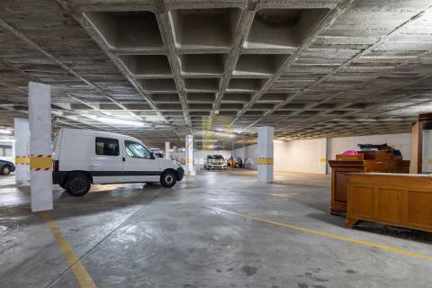 Garagem  Venda em Santarém (Marvila), Santa Iria da Ribeira de Santarém, Santarém (São Salvador) e Santarém (São Nicolau),Santarém