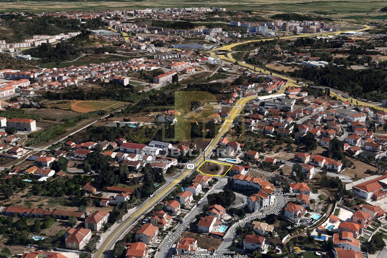 Terreno  Venda em Santarém (Marvila), Santa Iria da Ribeira de Santarém, Santarém (São Salvador) e Santarém (São Nicolau),Santarém