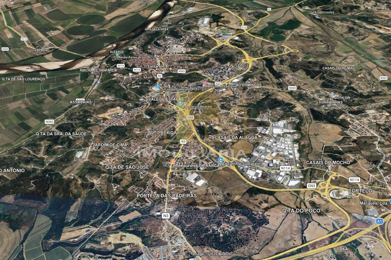 Terreno  Venda em Santarém (Marvila), Santa Iria da Ribeira de Santarém, Santarém (São Salvador) e Santarém (São Nicolau),Santarém