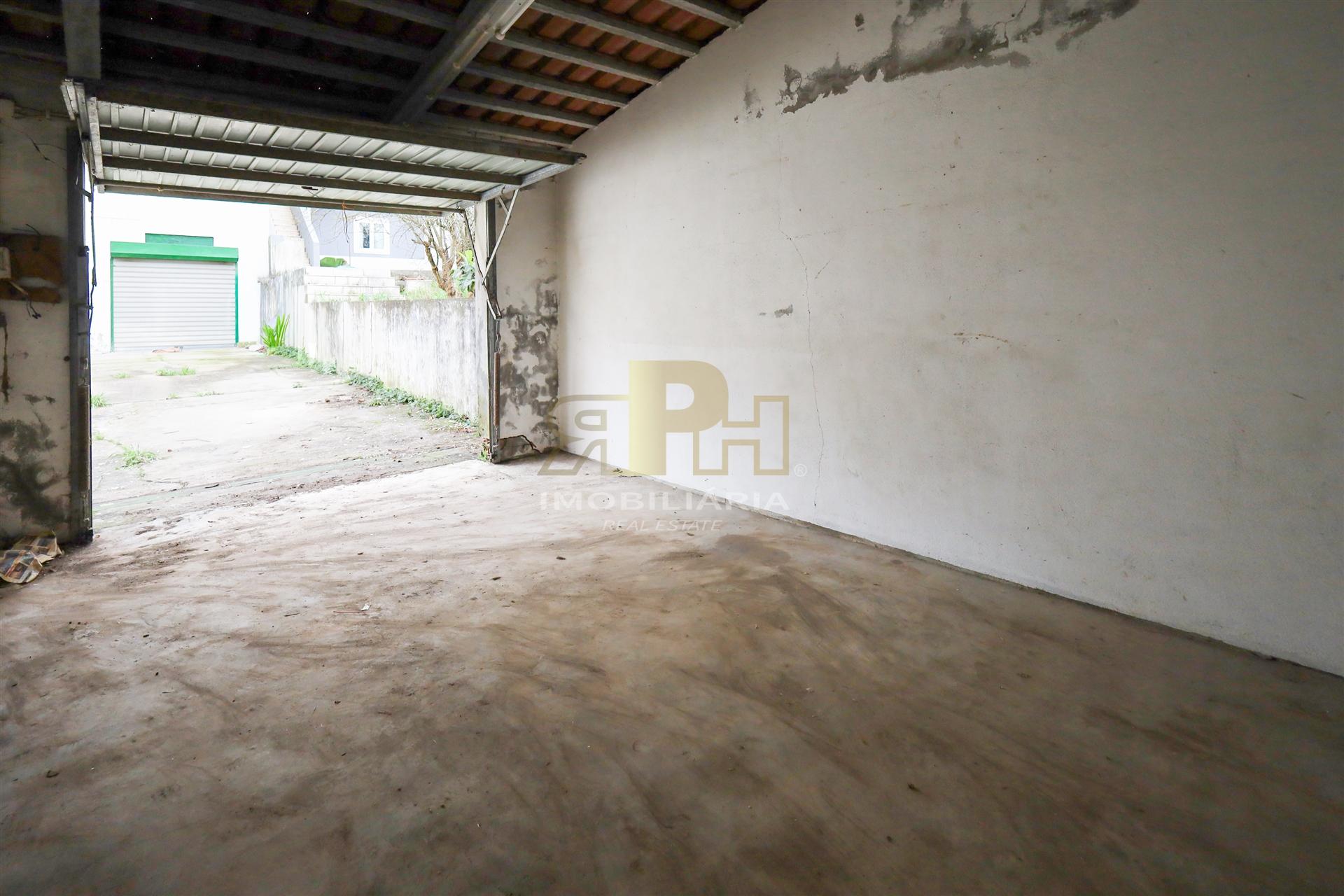 Garagem T0 Venda em Santarém (Marvila), Santa Iria da Ribeira de Santarém, Santarém (São Salvador) e Santarém (São Nicolau),Santarém