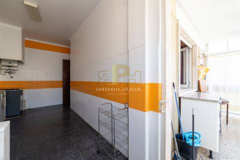 Apartamento T3 Arrendamento em Santarém (Marvila), Santa Iria da Ribeira de Santarém, Santarém (São Salvador) e Santarém (São Nicolau),Santarém