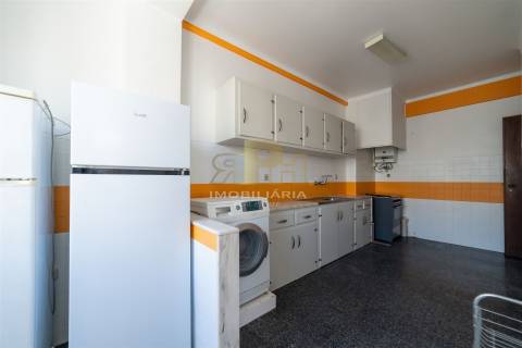Apartamento T3 Arrendamento em Santarém (Marvila), Santa Iria da Ribeira de Santarém, Santarém (São Salvador) e Santarém (São Nicolau),Santarém