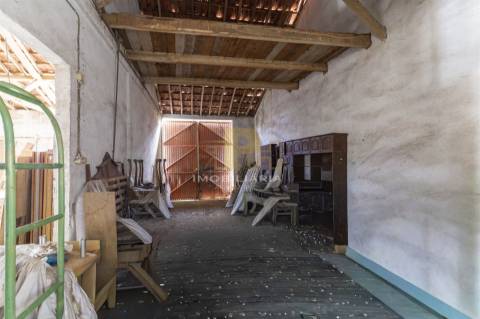 Armazém T3 Venda em São Vicente do Paul e Vale de Figueira,Santarém