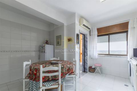 Apartamento T3 Venda em Santarém (Marvila), Santa Iria da Ribeira de Santarém, Santarém (São Salvador) e Santarém (São Nicolau),Santarém