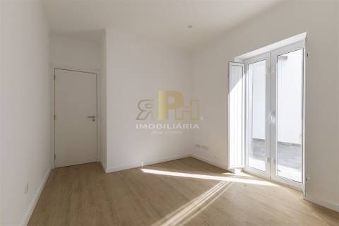 Apartamento T3 Arrendamento em Santarém (Marvila), Santa Iria da Ribeira de Santarém, Santarém (São Salvador) e Santarém (São Nicolau),Santarém