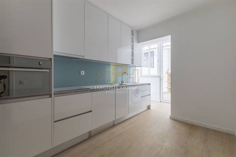 Apartamento T3 Arrendamento em Santarém (Marvila), Santa Iria da Ribeira de Santarém, Santarém (São Salvador) e Santarém (São Nicolau),Santarém