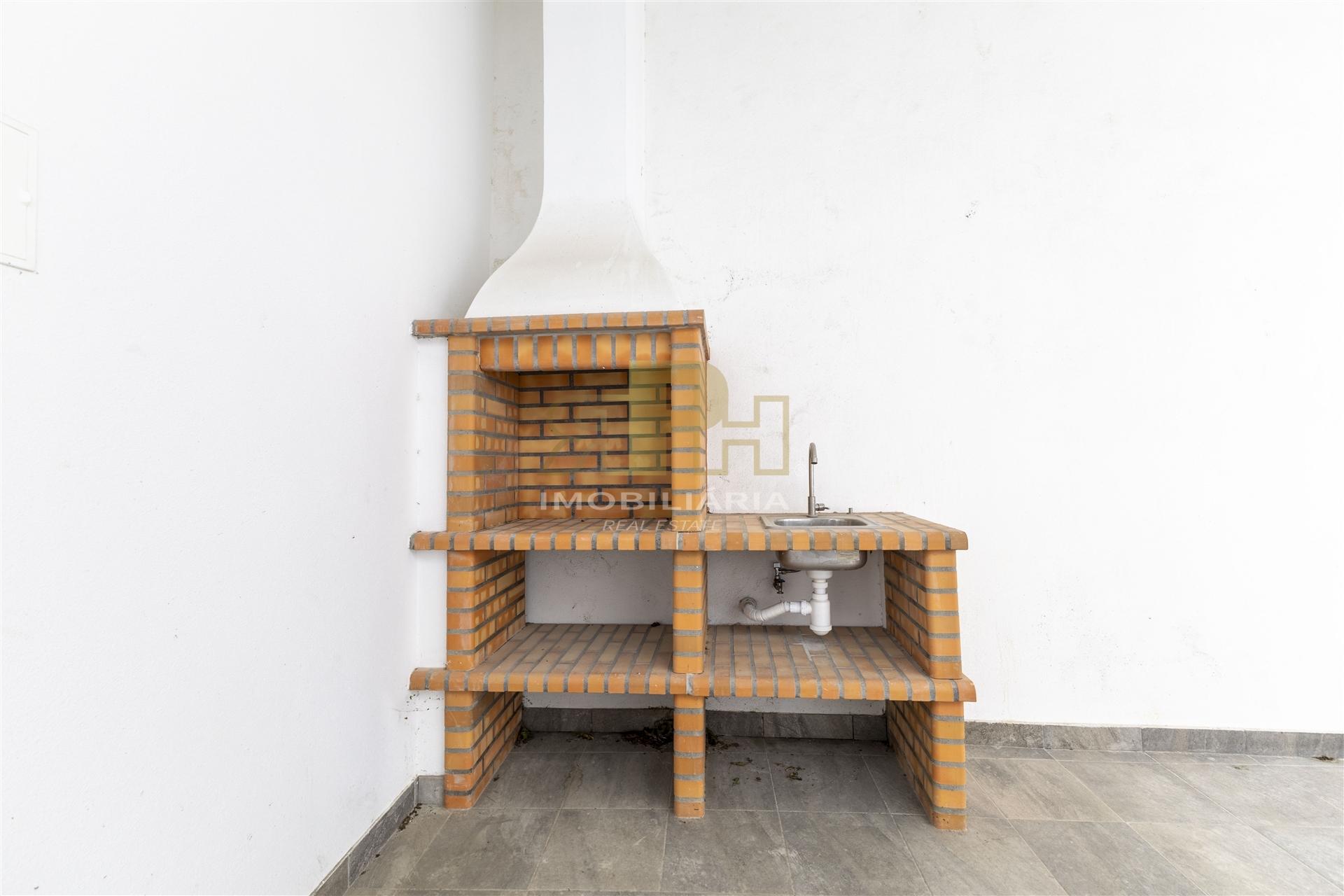 Apartamento T3 Arrendamento em Santarém (Marvila), Santa Iria da Ribeira de Santarém, Santarém (São Salvador) e Santarém (São Nicolau),Santarém