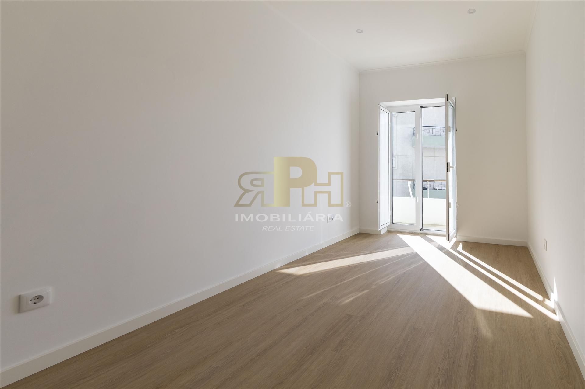 Apartamento T3 Arrendamento em Santarém (Marvila), Santa Iria da Ribeira de Santarém, Santarém (São Salvador) e Santarém (São Nicolau),Santarém