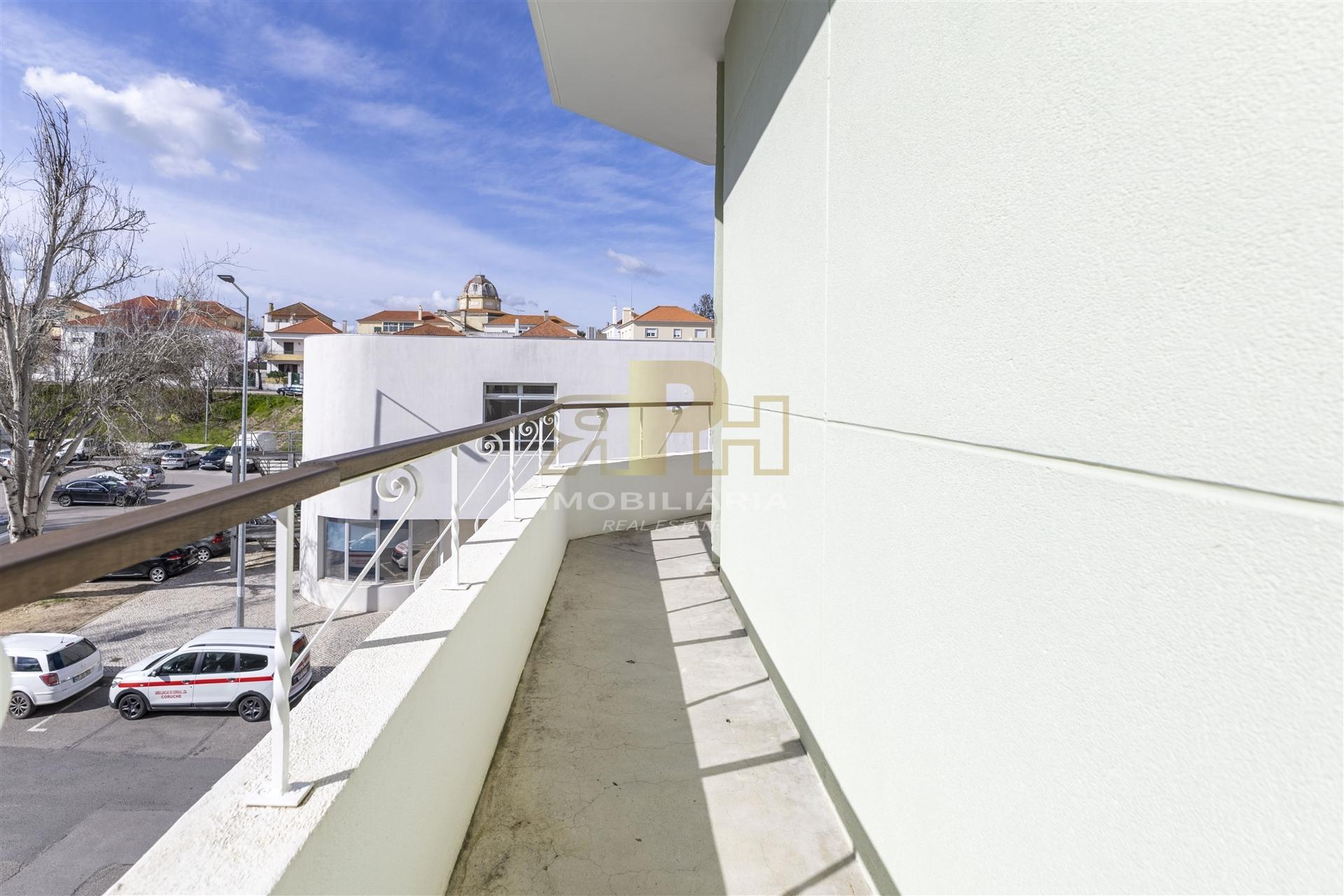 Apartamento T3 Arrendamento em Santarém (Marvila), Santa Iria da Ribeira de Santarém, Santarém (São Salvador) e Santarém (São Nicolau),Santarém