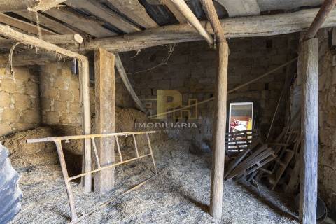 Moradia T2+1 Venda em São Vicente do Paul e Vale de Figueira,Santarém