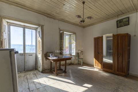 Moradia T2+1 Venda em São Vicente do Paul e Vale de Figueira,Santarém