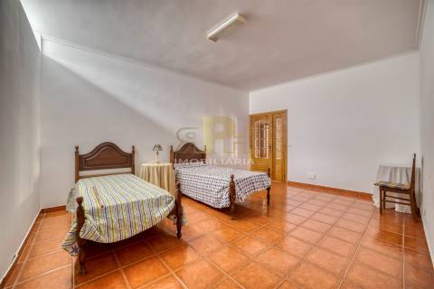 Apartamento T1+2 Arrendamento em Santarém (Marvila), Santa Iria da Ribeira de Santarém, Santarém (São Salvador) e Santarém (São Nicolau),Santarém