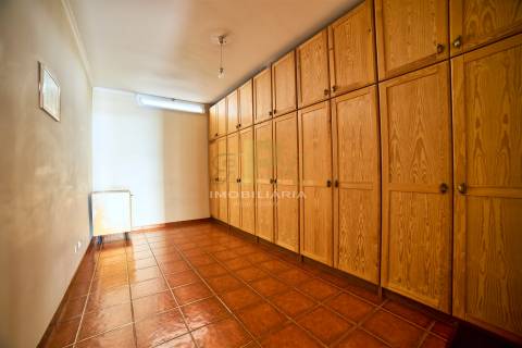 Apartamento T1+2 Arrendamento em Santarém (Marvila), Santa Iria da Ribeira de Santarém, Santarém (São Salvador) e Santarém (São Nicolau),Santarém