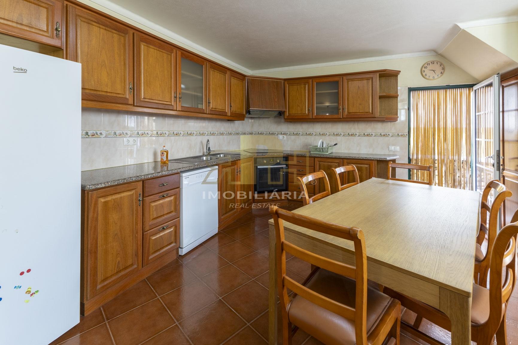 Moradia T3 Venda em Santarém (Marvila), Santa Iria da Ribeira de Santarém, Santarém (São Salvador) e Santarém (São Nicolau),Santarém