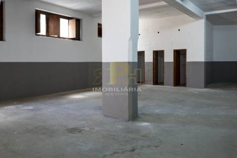 Garagem  Arrendamento em Santarém (Marvila), Santa Iria da Ribeira de Santarém, Santarém (São Salvador) e Santarém (São Nicolau),Santarém