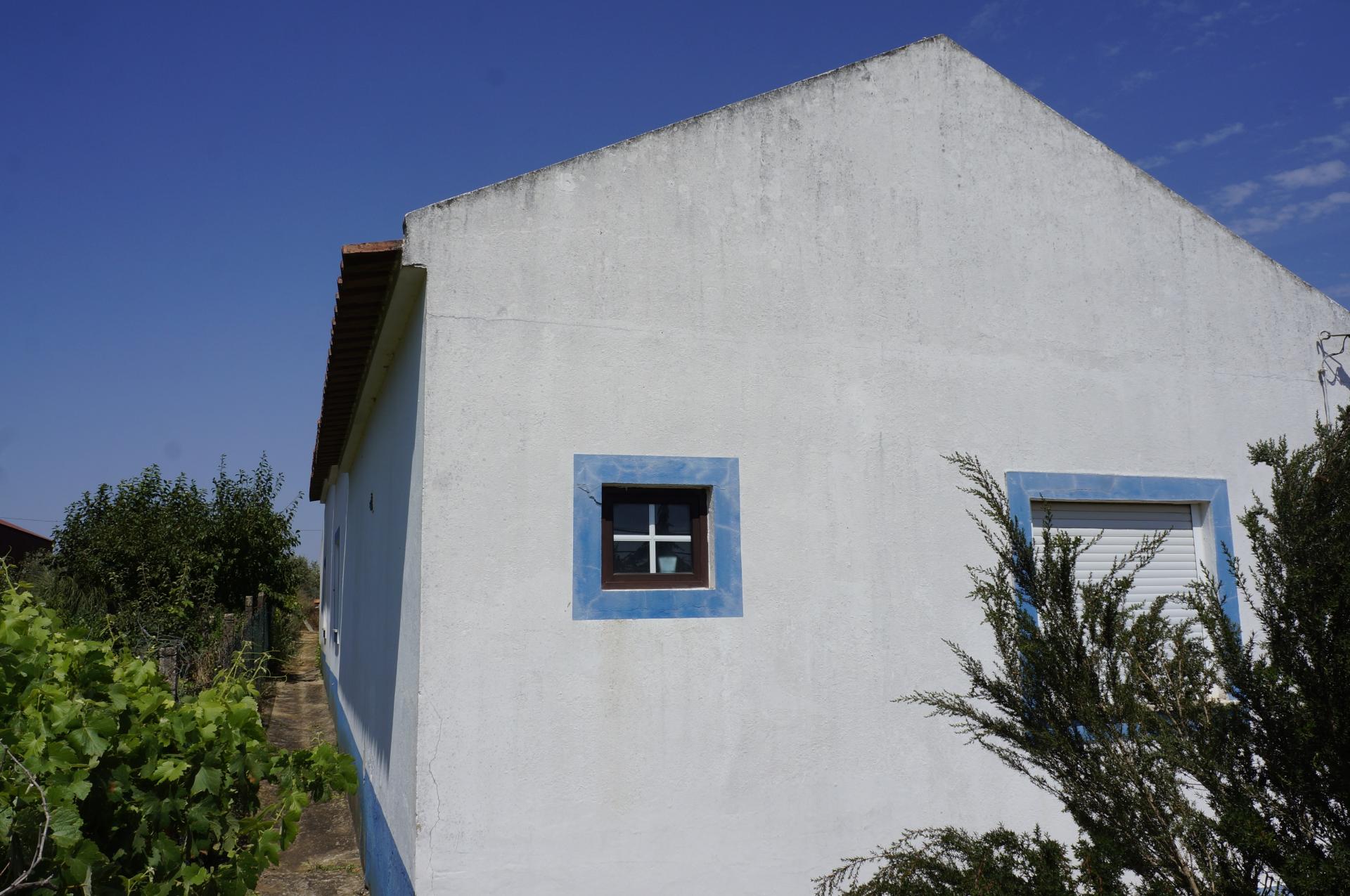 Quinta com moradia com boas áreas próxima das praias da Costa Vicentina