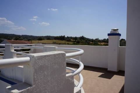 Fabulosa moradia no centro da bela vila de Colos