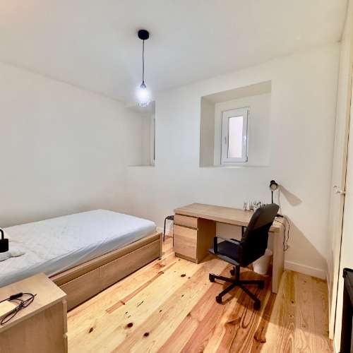 Apartamento T1+2 -Madragoa - Estrela | Totalmente Renovado
