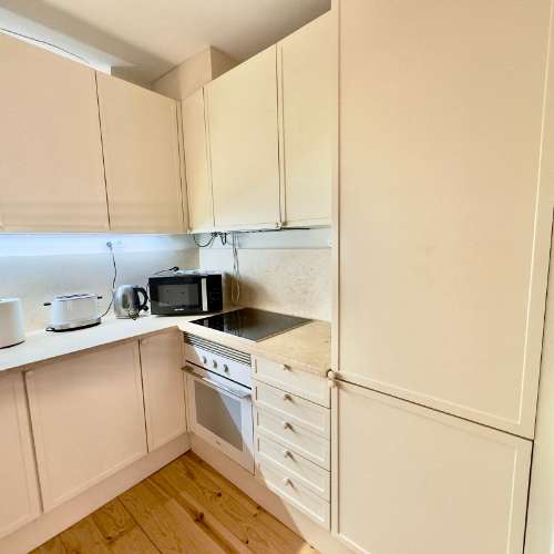 Apartamento T1+2 -Madragoa - Estrela | Totalmente Renovado
