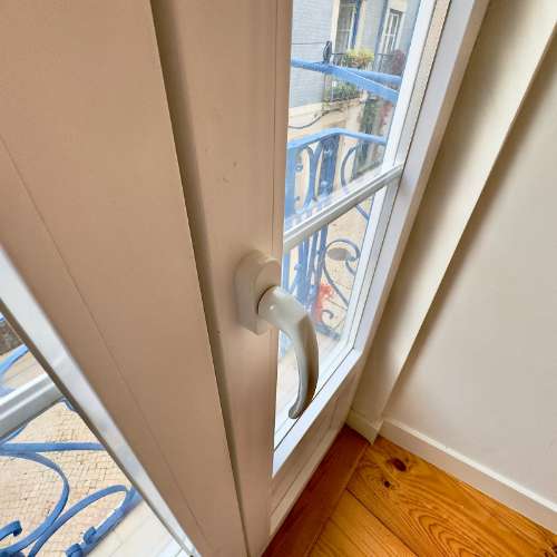 Apartamento T1+2 -Madragoa - Estrela | Totalmente Renovado
