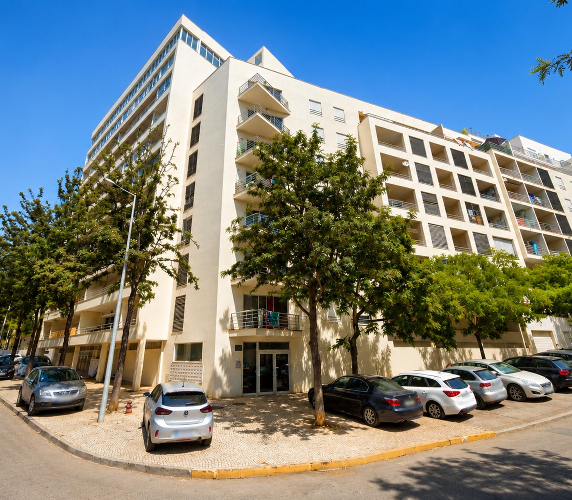 Apartamento T2 com Excelente Localização a Apenas 10 Minutos da Praia