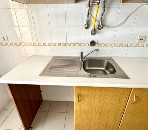 Apartamento T2 com Excelente Localização a Apenas 10 Minutos da Praia