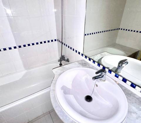 Apartamento T2 com Excelente Localização a Apenas 10 Minutos da Praia