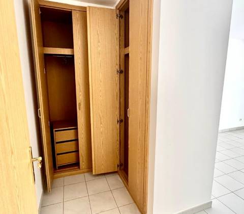 Apartamento T2 com Excelente Localização a Apenas 10 Minutos da Praia