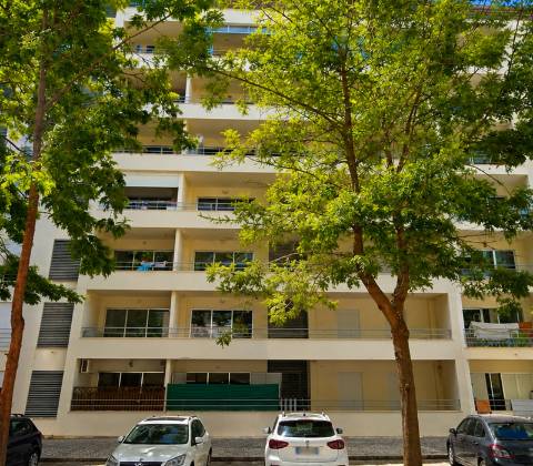 Apartamento T2 com Excelente Localização a Apenas 10 Minutos da Praia