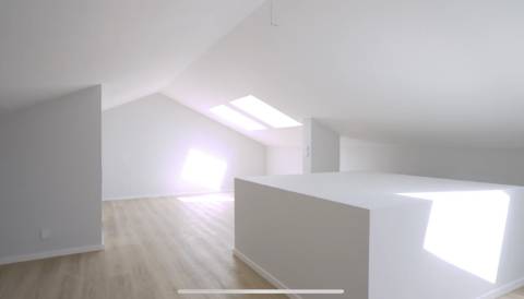 Apartamento T3+1 centro de Carcavelos