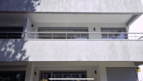 Apartamento T3+1 centro de Carcavelos