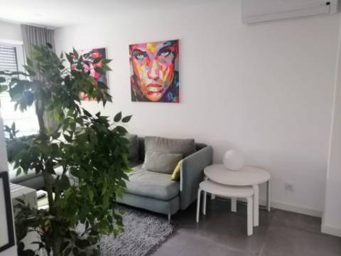 Apartamento T2 mobilado em Campo de Ourique, Lisboa