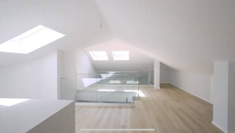 Apartamento T3+1 Centro de Carcavelos