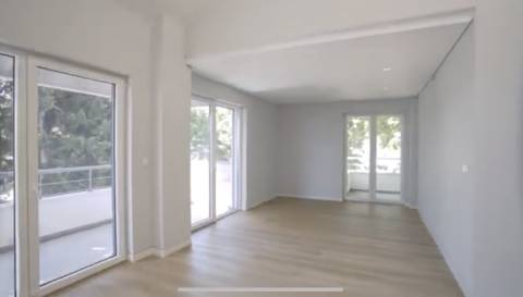 Apartamento T3+1 Centro de Carcavelos