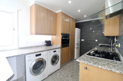 Apartamento T3 Duplex num Condominio Fechado em Cascais