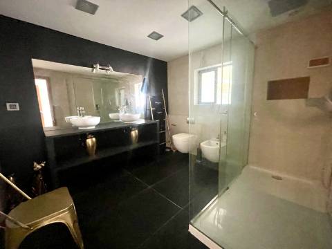 Moradia T3 para arrendamento em Alcoitão