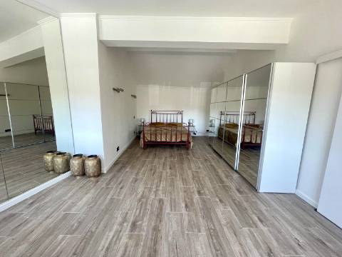 Moradia T3 para arrendamento em Alcoitão