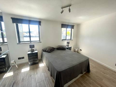 Moradia T3 para arrendamento em Alcoitão