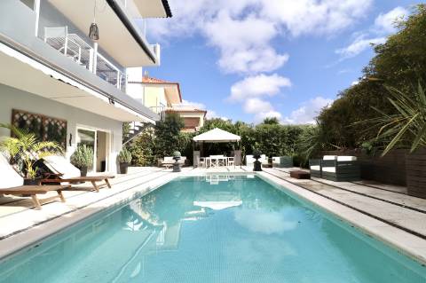 Moradia T5 com Vista Mar no Estoril