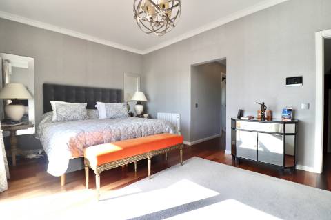 Moradia T5 com Vista Mar no Estoril