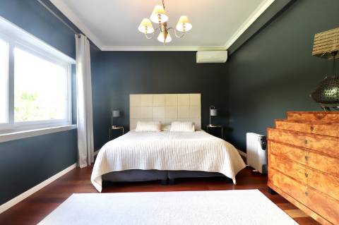 Moradia T5 com Vista Mar no Estoril