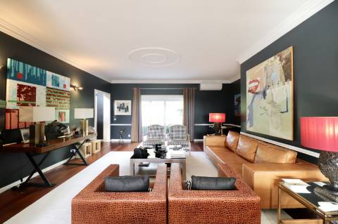 Moradia T5 com Vista Mar no Estoril