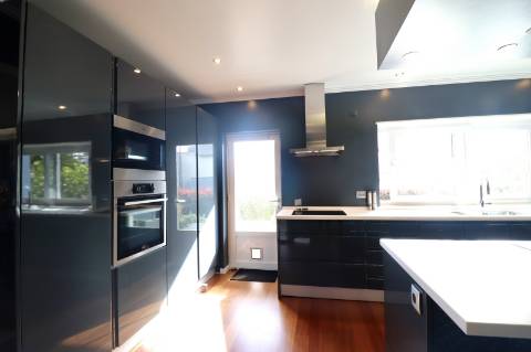 Moradia T5 com Vista Mar no Estoril