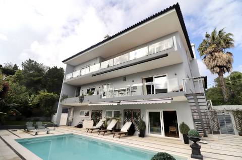 Moradia T5 com Vista Mar no Estoril