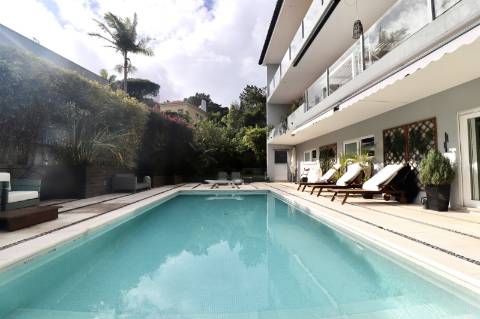 Moradia T5 com Vista Mar no Estoril