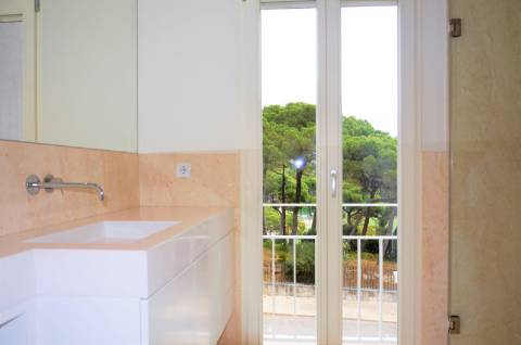 Apartamento T2+1 no centro do Estoril.