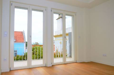 Apartamento T2+1 no centro do Estoril.