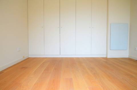 Apartamento T2+1 no centro do Estoril.